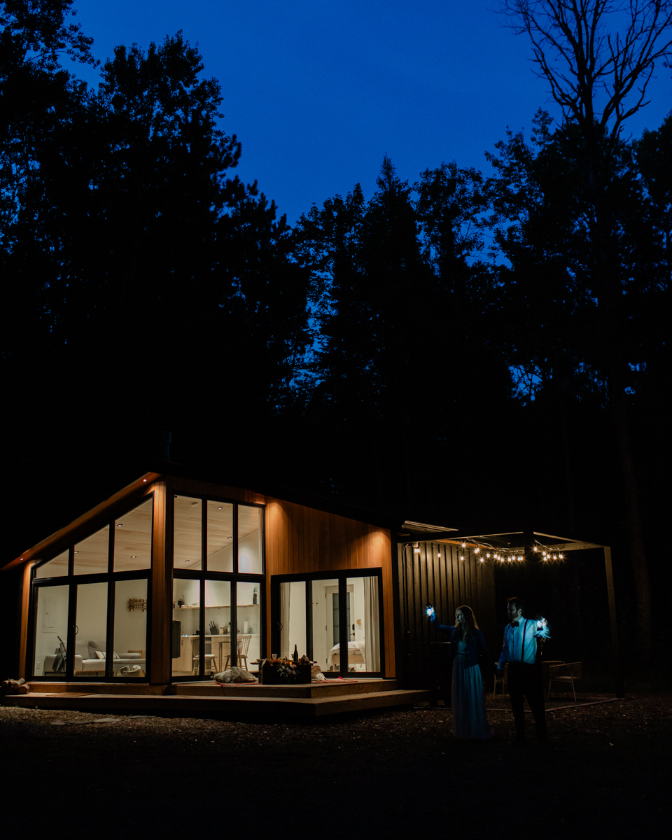 Blue hour photos at Chelsea and Kevin's airbnb for their Ontario elopement 