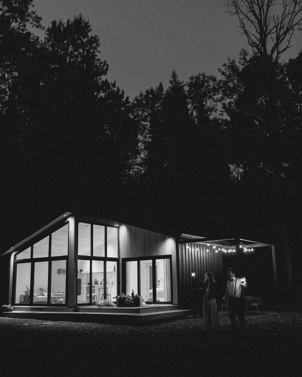 Blue hour photos at Chelsea and Kevin's airbnb for their Ontario elopement 