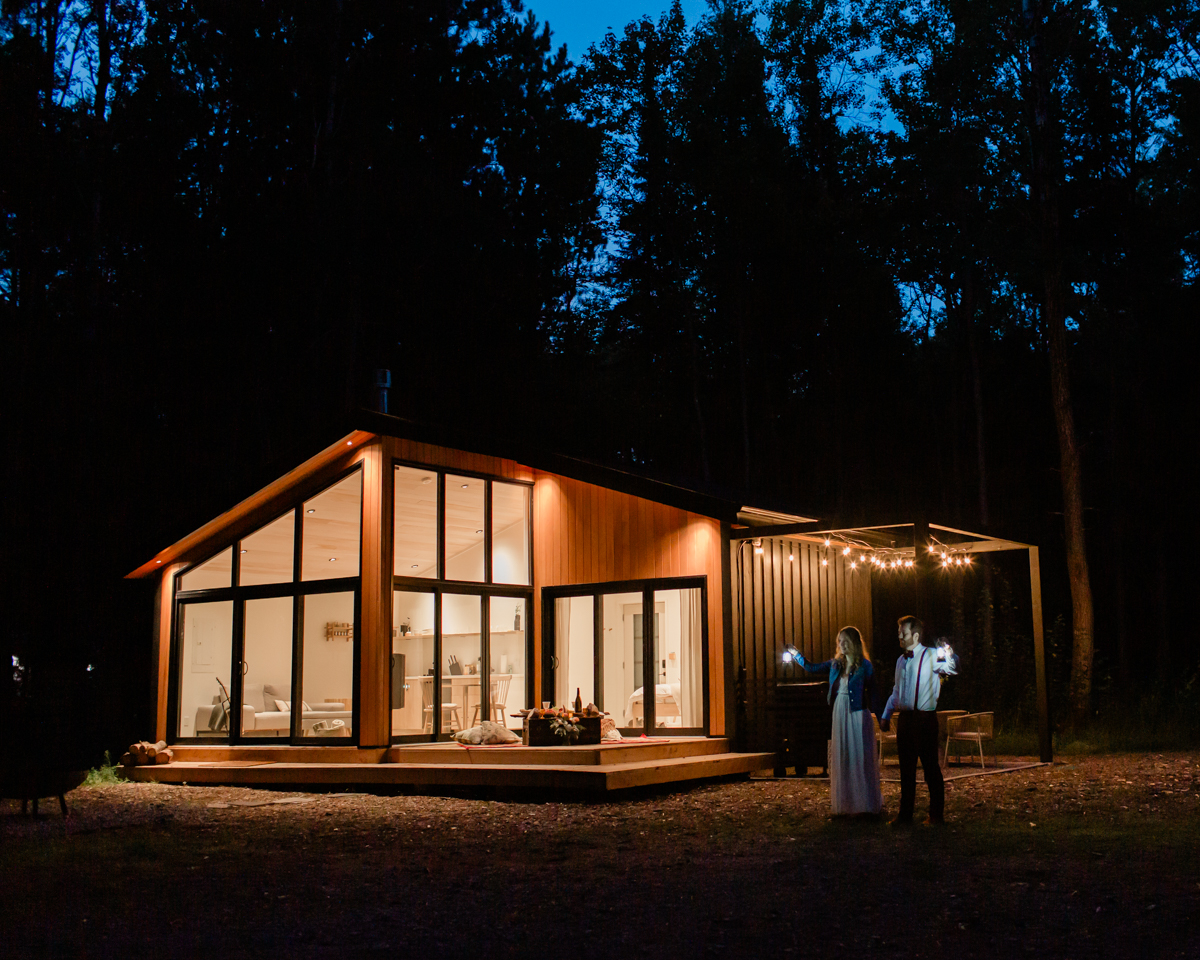 Blue hour photos at Chelsea and Kevin's airbnb for their Ontario elopement 