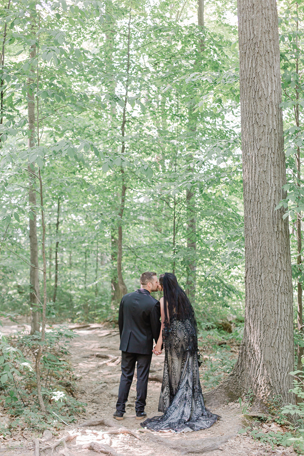 A wedding near Toronto Ontario at a cute cabin in the woods. Enjoy inspiration from this Caledon elopement. 