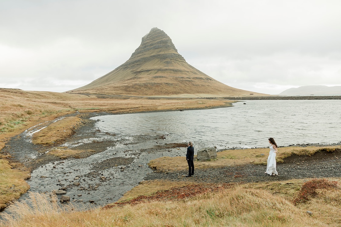 Kristen and adam elope near Kurkjufell moutnain