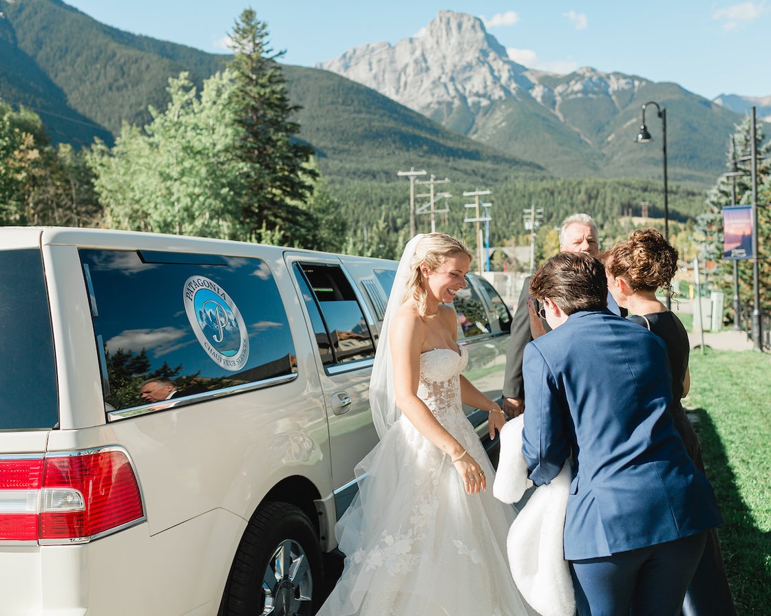 getting the wedding party to the banff elopement site