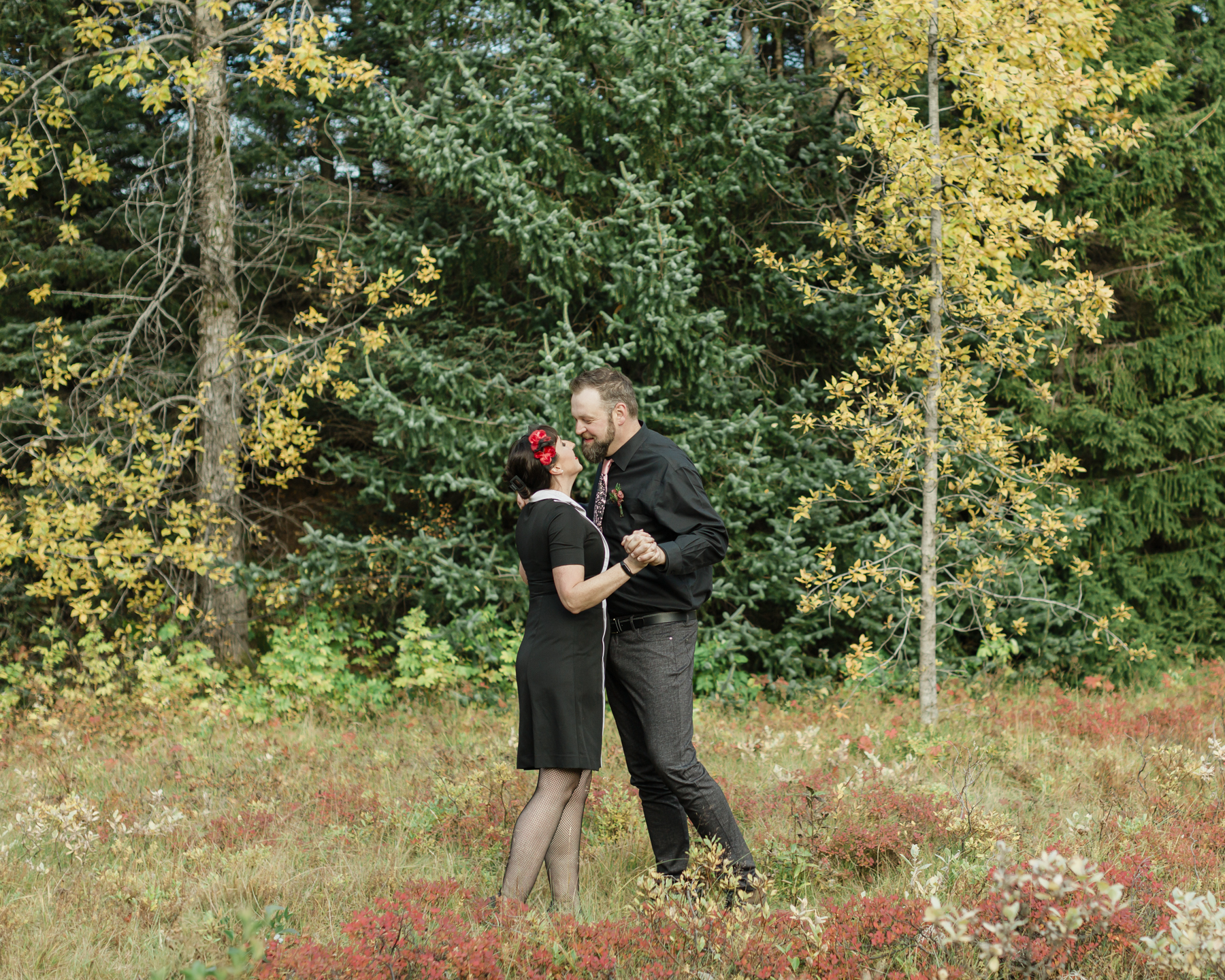 Virginia & Derek's golden circle elopement