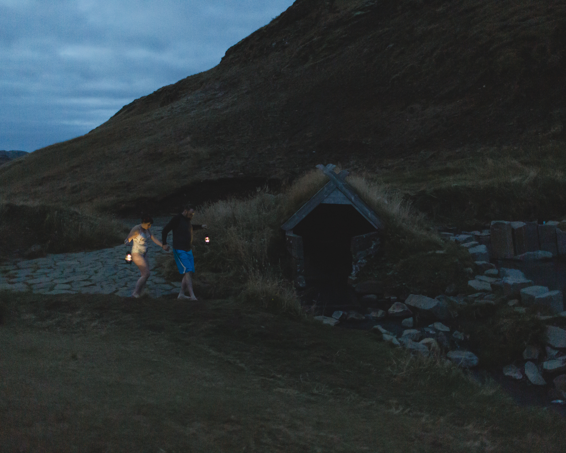 Virginia and Derek walking up to an hot spring in the Golden Circle