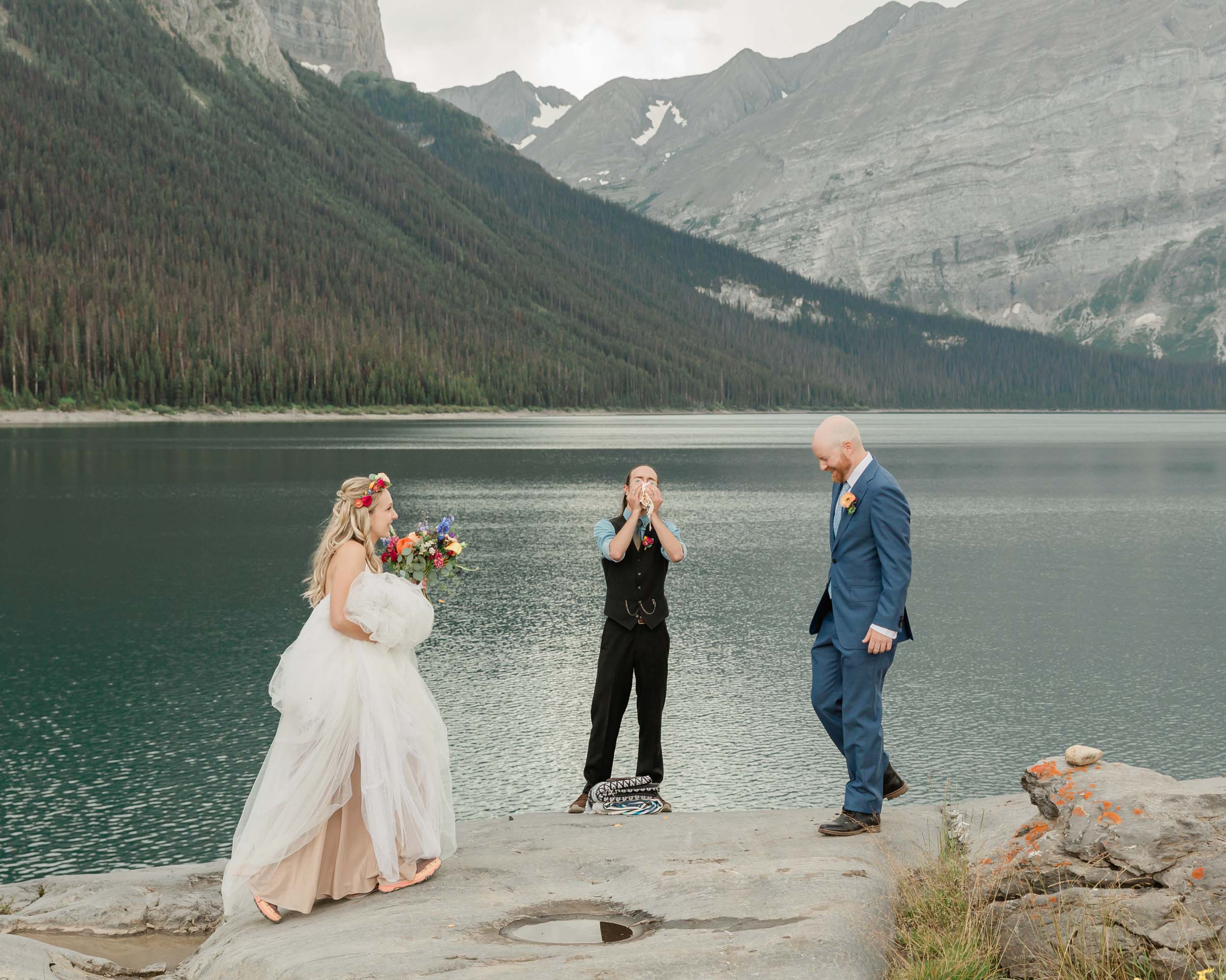 arriving at the ceremony location and beginning the ritual while the brides brother blows the conch shell 