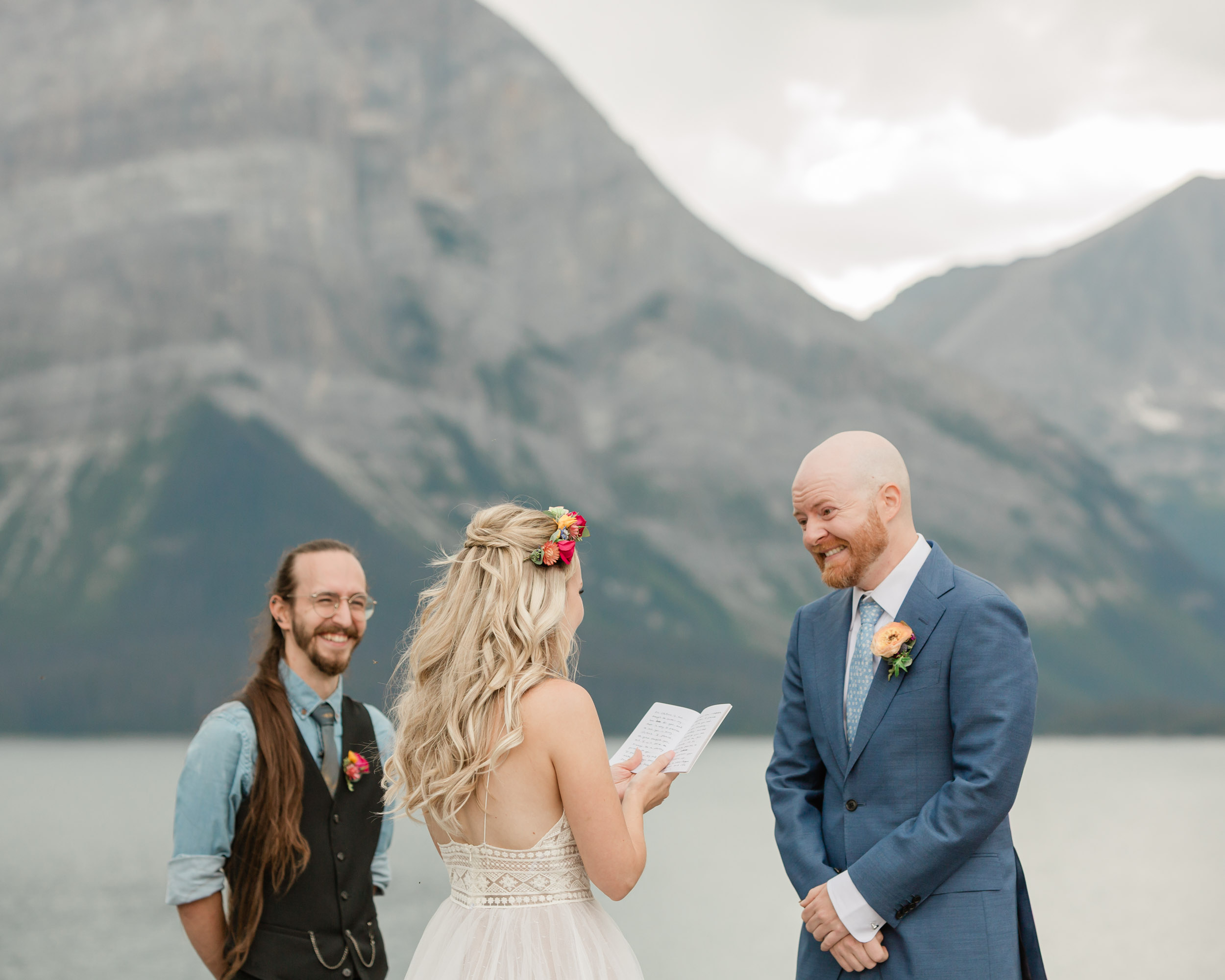 the couple reciting their vows for their kananaskis mountain elopement
