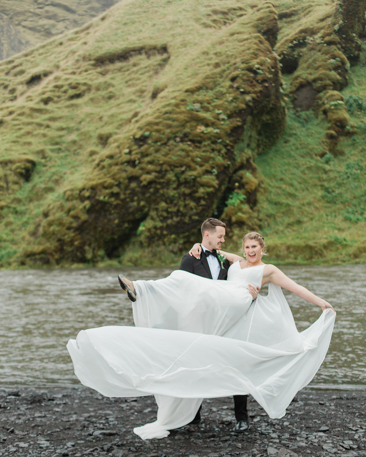 See Michael & Nicole's Iceland beach elopement on Iceland's South Coast, with waterfalls, black sand beaches, and planning inspiration.